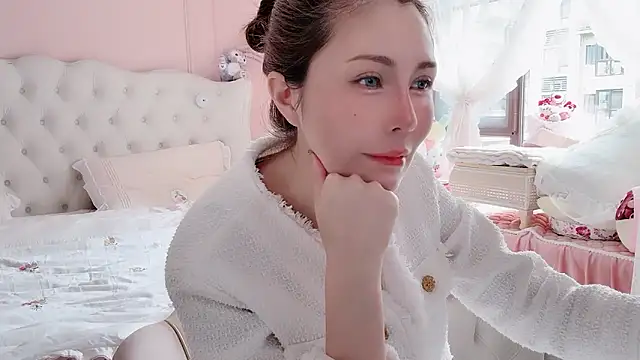 Snapshot of Titi-175 chatting on 04-19-26, 06:03 Titi-175 online show from 04-19-26, 06:03