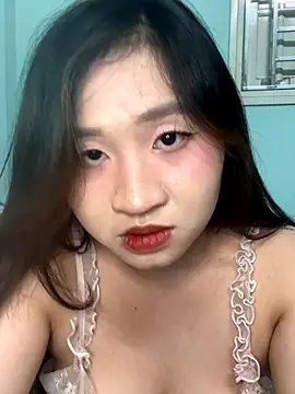 Sexy dancing girl online show from 10-12-25, 04:52