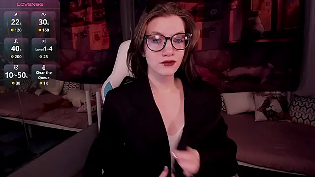 Snapshot of CathyAdams chatting on 02-11-26, 06:46 CathyAdams online show from 02-11-26, 06:46