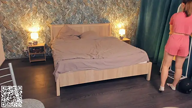 MondoNeko online show from 11-28-25, 07:08