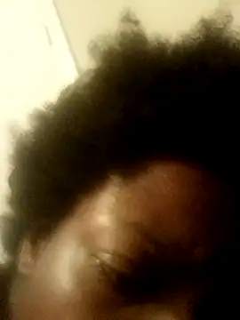 Snapshot of Mochalatte21 chatting on 10-22-25, 08:36 Mochalatte21 online show from 10-22-25, 08:36