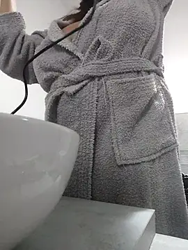 sexyguenda online show from 11-17-25, 09:08