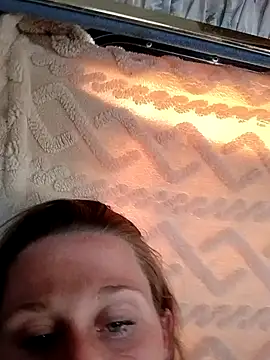 Queen2454 online show from 04-19-26, 01:39