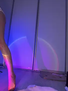 bunnyirisluv online show from 04-15-26, 12:27