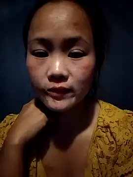 Snapshot of Alice_wo chatting on 10-05-25, 03:36 Alice wo online show from 10-05-25, 03:36