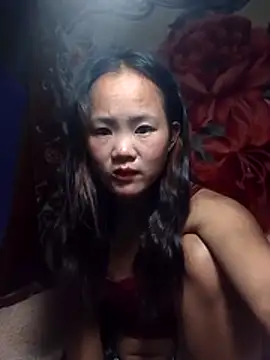 Snapshot of Alice_wo chatting on 10-20-25, 11:05 Alice wo online show from 10-20-25, 11:05