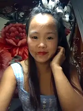 Snapshot of Alice_wo chatting on 10-12-25, 12:12 Alice wo online show from 10-12-25, 12:12