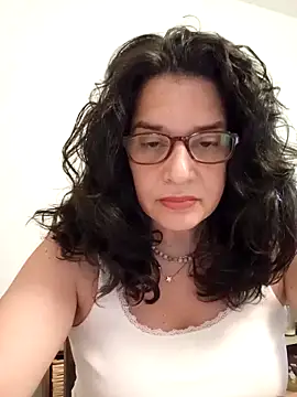 Snapshot of MoritaSalvaj chatting on 10-18-25, 10:45 MoritaSalvaj online show from 10-18-25, 10:45