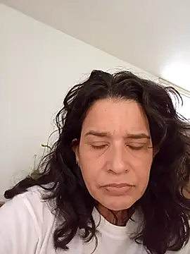Snapshot of MoritaSalvaj chatting on 10-13-25, 04:19 MoritaSalvaj online show from 10-13-25, 04:19