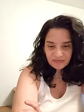 Snapshot of MoritaSalvaj chatting on 10-17-25, 10:33 MoritaSalvaj online show from 10-17-25, 10:33