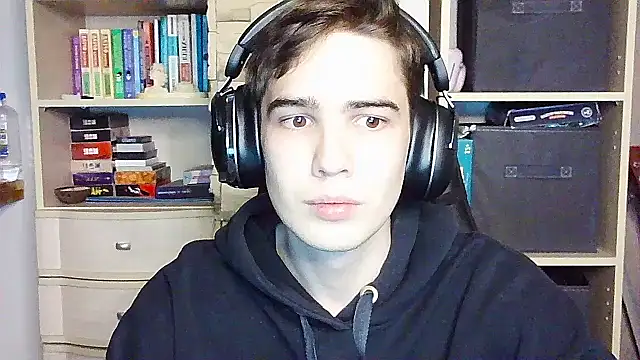 Snapshot of _Chris_Next_Door_ chatting on 10-01-25, 04:00  Chris Next Door  online show from 10-01-25, 04:00