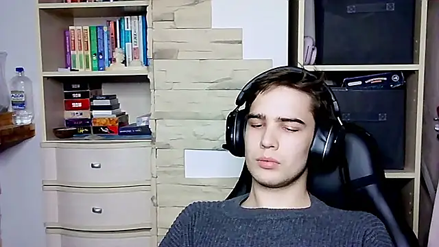 Snapshot of _Chris_Next_Door_ chatting on 10-13-25, 05:25  Chris Next Door  online show from 10-13-25, 05:25