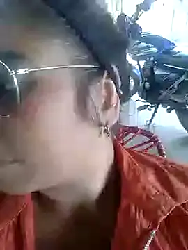 Brenda123- online show from 11-13-25, 05:17