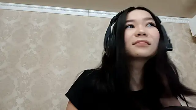 YukiShaapan online show from 10-15-25, 10:12