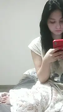 Snapshot of meow_woem chatting on 10-06-25, 05:19 meow woem online show from 10-06-25, 05:19
