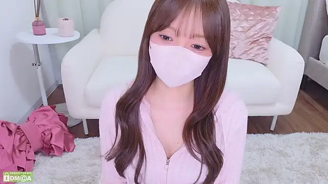 Snapshot of Seira__nn chatting on 05-16-26, 01:21 Seira nn online show from 05-16-26, 01:21