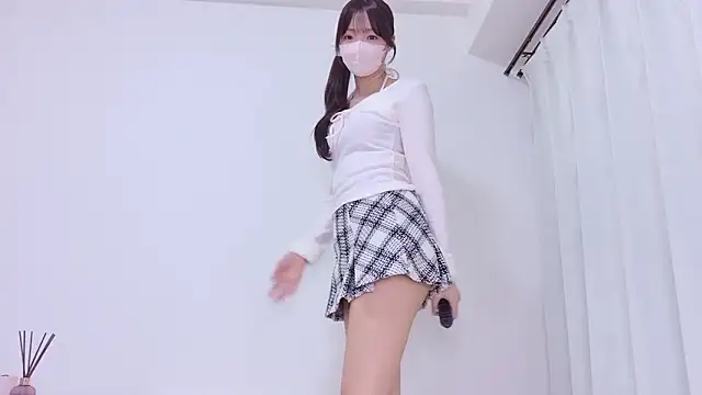 Seira  nn online show from 02-27-26, 03:23