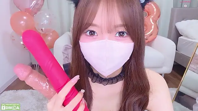 Snapshot of Seira__nn chatting on 05-28-26, 01:17 Seira nn online show from 05-28-26, 01:17