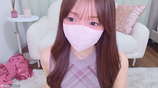 Snapshot of Seira__nn chatting on 04-28-26, 01:15 Seira nn online show from 04-28-26, 01:15