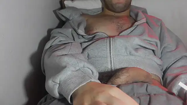 cazzo18cm3 online show from 12-18-25, 10:35