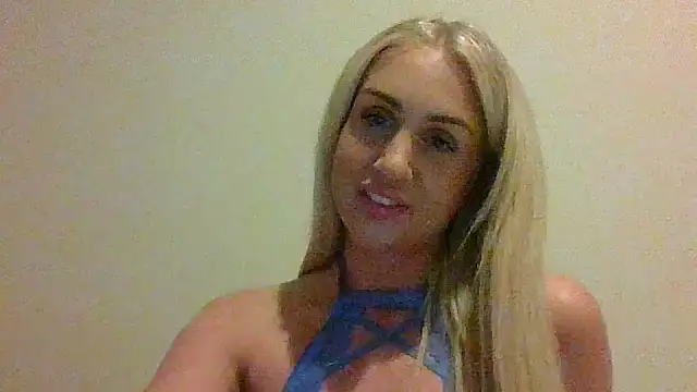 Snapshot of KatieDiamondd chatting on 09-30-25, 07:42 KatieDiamondd online show from 09-30-25, 07:42