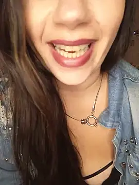 Amarteverdaderamente online show from 07-17-26, 01:25