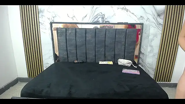 genesis and alex online show from 12-16-25, 07:40