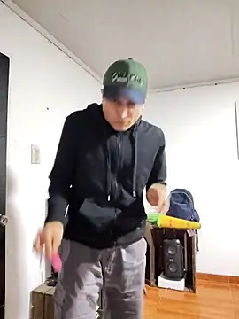 jovencolombianht online show from 04-18-26, 09:00