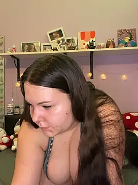 Snapshot of Flora66666 chatting on 02-21-26, 12:12 Flora66666 online show from 02-21-26, 12:12