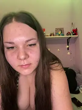 Snapshot of Flora66666 chatting on 02-15-26, 02:23 Flora66666 online show from 02-15-26, 02:23