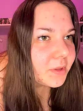 Snapshot of Flora66666 chatting on 01-08-26, 12:49 Flora66666 online show from 01-08-26, 12:49