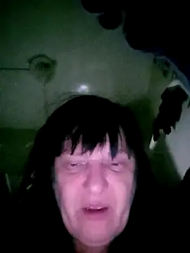 Apeesynka55211 online show from 12-04-25, 09:08