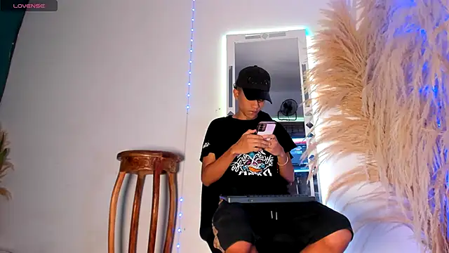 milo crave online show from 10-08-25, 12:39