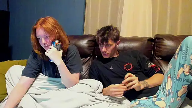 Snapshot of LoversUnleashedXO chatting on 10-05-25, 03:30 LoversUnleashedXO online show from 10-05-25, 03:30