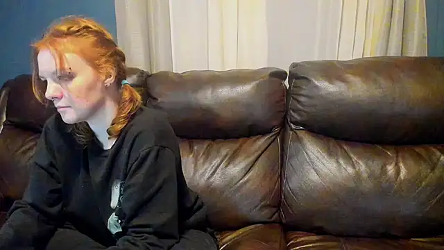 Snapshot of LoversUnleashedXO chatting on 10-25-25, 05:39 LoversUnleashedXO online show from 10-25-25, 05:39
