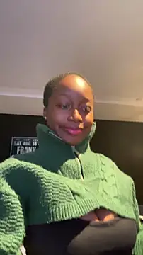 tia   fox online show from 11-30-25, 10:10