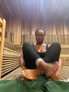 tia   fox online show from 02-10-26, 07:46