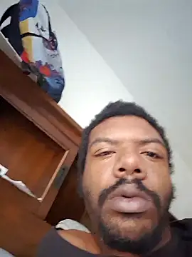 Snapshot of MrBigDickShow chatting on 11-04-25, 01:59 MrBigDickShow online show from 11-04-25, 01:59