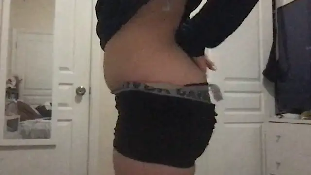 bunnygorl12 online show from 02-28-26, 08:03