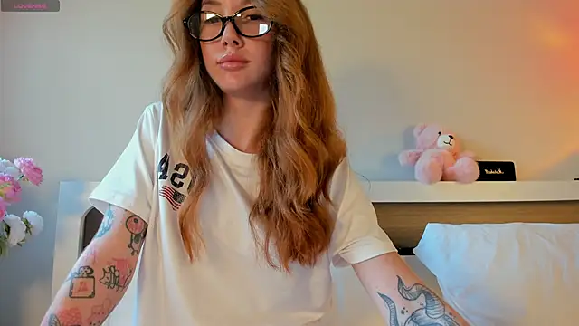 ariyyaaa online show from 12-19-25, 03:54