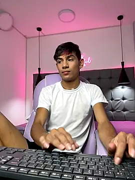 cherub  online show from 12-05-25, 12:37