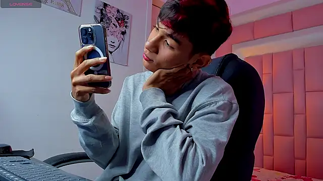 cherub  online show from 12-19-25, 04:16