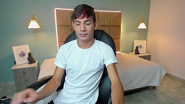 cherub  online show from 11-25-25, 11:54