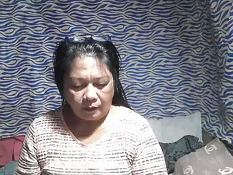 joy cute online show from 10-19-25, 12:46