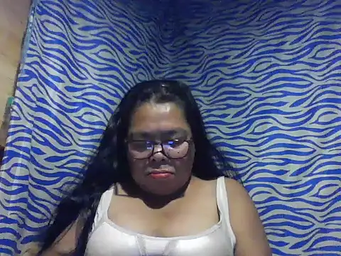 Snapshot of cris_tita chatting on 06-22-26, 02:25 cris tita online show from 06-22-26, 02:25