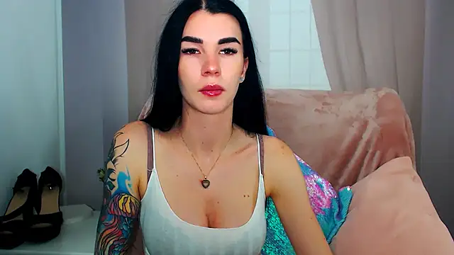 SofiiaBeauty online show from 12-18-25, 02:21