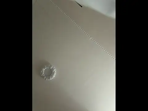 xiaowan x online show from 11-28-25, 05:51