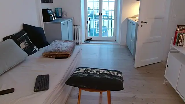 Snapshot of Italoalpha chatting on 01-10-26, 08:42 Italoalpha online show from 01-10-26, 08:42