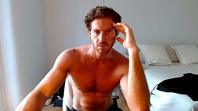 Snapshot of Italoalpha chatting on 10-25-25, 08:24 Italoalpha online show from 10-25-25, 08:24