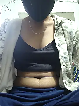 Snapshot of Hotty_ruvi chatting on 10-27-25, 06:58 Hotty ruvi online show from 10-27-25, 06:58